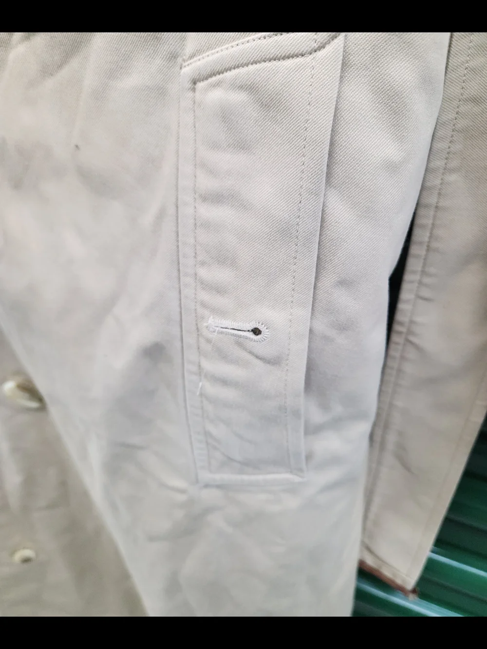 Burberry Tan Trench Coat with Iconic Check Lining - Picture 5 of 15